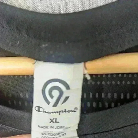 Champion 9 Runners shirt Size  XL w/key pocket - Picture 6 of 6